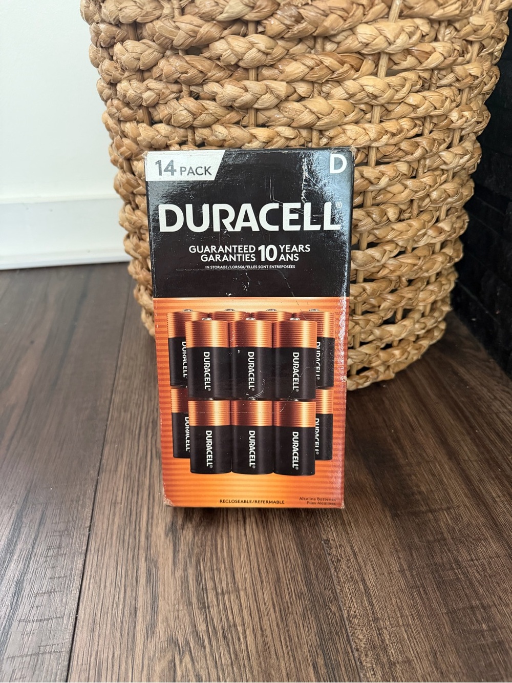 Duracell D
Alkaline Batteries,
14-count new
